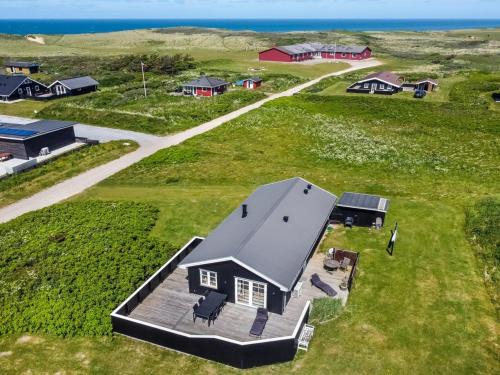 Holiday Home Sanni - 225m from the sea by Interhome
