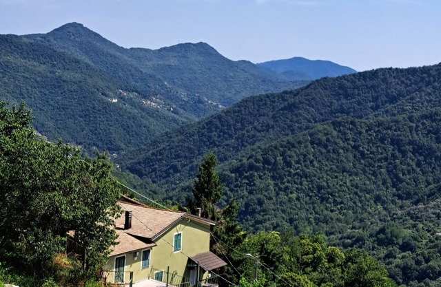 Holiday Home 'Uscio Natura' with Mountain View, Wi-Fi and Air Conditioning