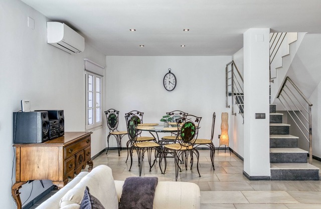 Holiday Home "Vila Empuriabrava in the center" with Garden & Wi-Fi