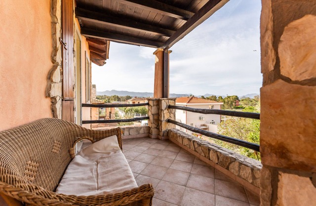 Holiday Home 'Villetta Flamengo' with Mountain View, Private Terrace and Air Conditioning