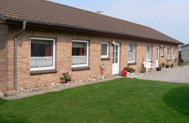 Holiday Home "Whg 4 - Ferien auf einem Resthof" with Sea View, Garden & Wi-Fi
