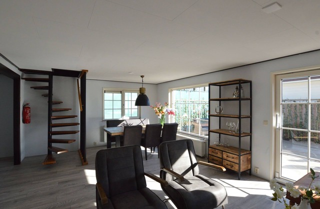 Holiday home with sauna and whirlpool
