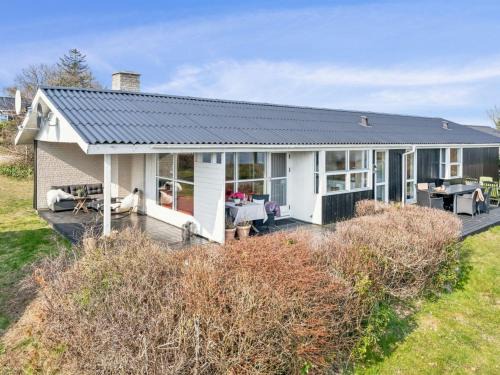 Holiday Home Wrage - from the sea by Interhome