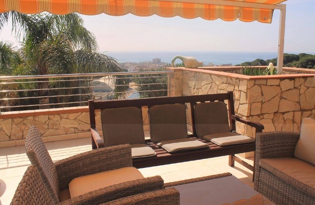 Holiday house Calella for 1 - 8 persons with 4 bedrooms - Holiday house
