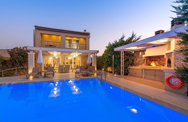 Holiday house Chersonissos for 1 - 8 persons with 4 bedrooms - Holiday home