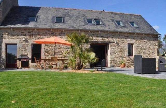 Holiday house Lézardrieux for 1 - 6 persons with 3 bedrooms - Twin house