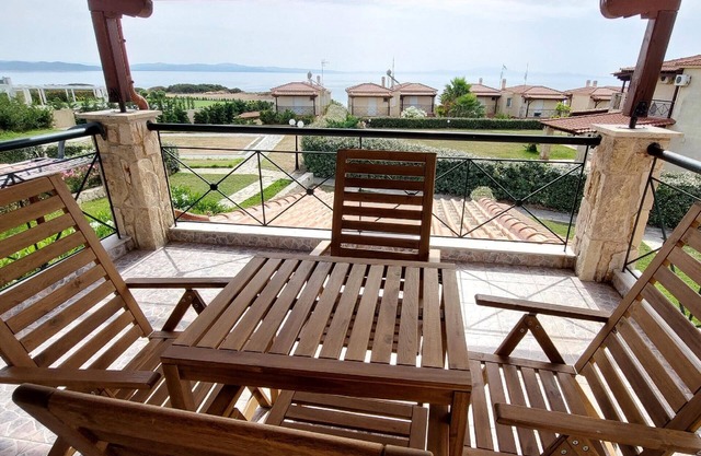 Holiday house Nea Moudhania for 1 - 5 persons with 3 bedrooms - Twin house