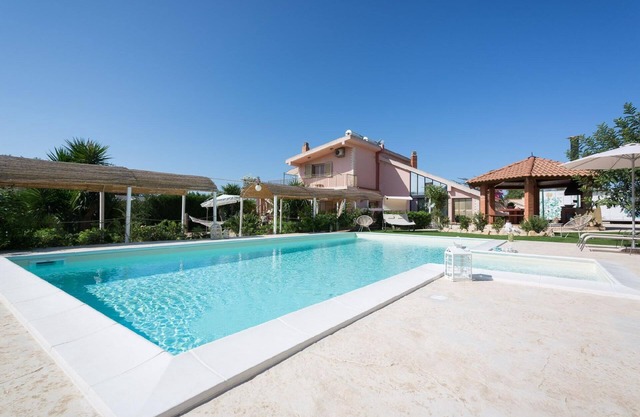 Holiday house Punta Secca for 1 - 9 persons with 4 bedrooms - Holiday house