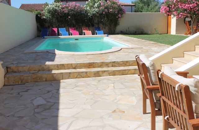 HOLIDAY HOUSE VINASSAN