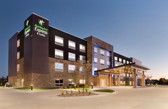 Holiday Inn Express & Suites - West Des Moines - Jordan Creek by IHG