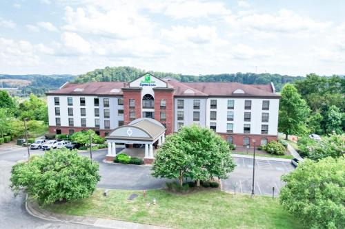Holiday Inn Express Hotel & Suites Kodak East-Sevierville by IHG