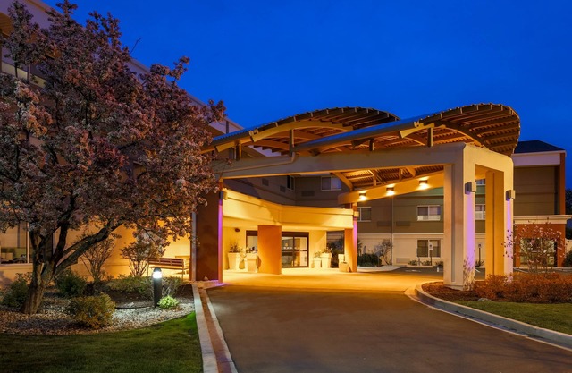 Holiday Inn Express Milwaukee-West Medical Center by IHG