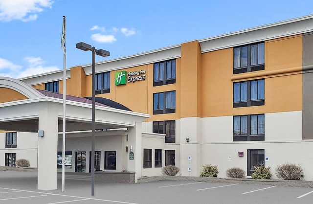 Holiday Inn Express Rochester - Greece by IHG
