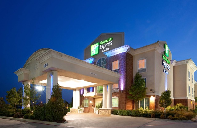 Holiday Inn Express & Suites Fort Worth - Fossil Creek by IHG