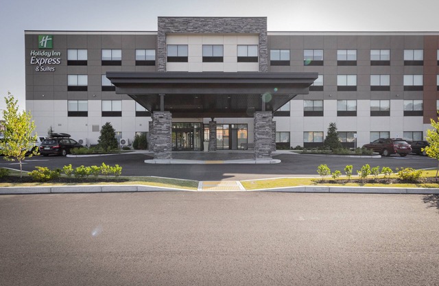 Holiday Inn Express & Suites Boston South - Randolph by IHG