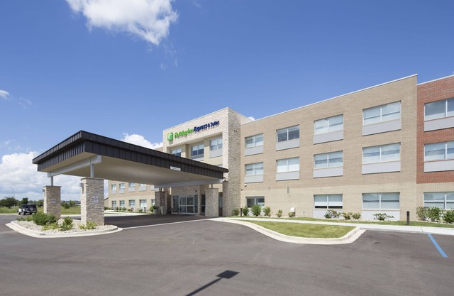 Holiday Inn Express & Suites Rochester Hill - Detroit Area by IHG