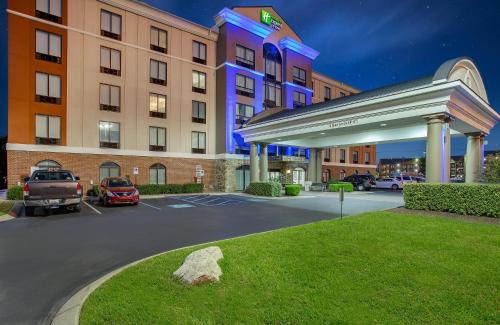 Holiday Inn Express & Suites Lebanon-Nashville Area by IHG