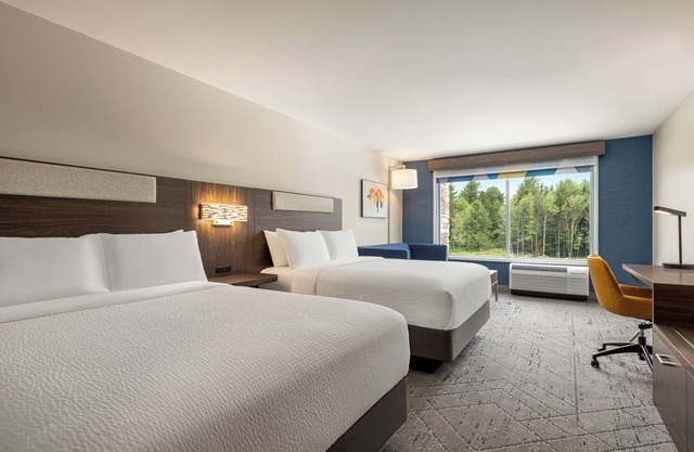 Holiday Inn Express and Suites Rhinelander by IHG
