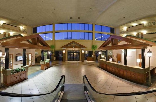 Holiday Inn University of Memphis All Suite by IHG