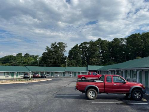 Holiday Motel by Belvilla Cleveland, TN