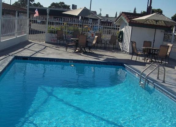 Holiday Motel Oakdale