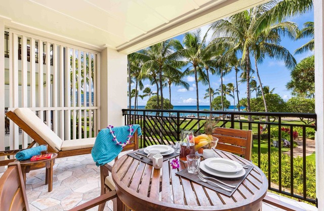 Holiday Sale! Turtle Bay Villas 205 by Gather: Beachfront w/Pool/Spa/Lanai