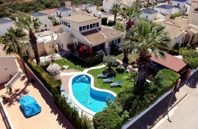 Holiday Villa Golf & See View