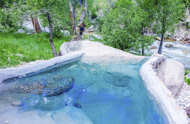 Holloway Hot Springs Cabin