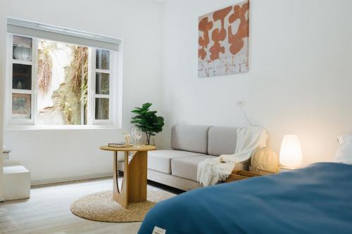 Holly's Tranquil Home with 2beds in Old Quarter
