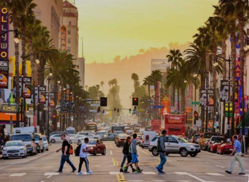Hollywood Lofts Apt Haven at Arrive with FREE PARKING