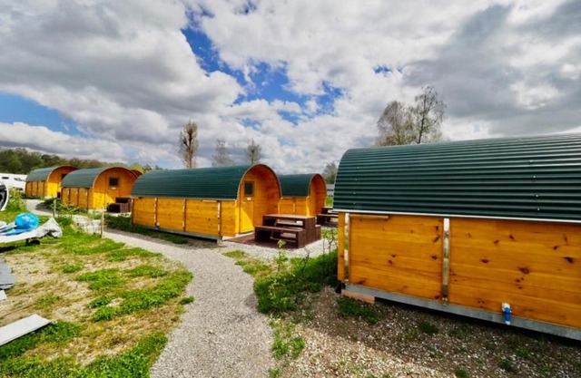 Holzhütte J14 groß