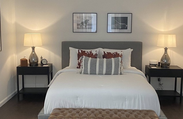 Home 15 min from AT&T Stadium. Ballpark in Arlington, Six Flags, DFW Airport.