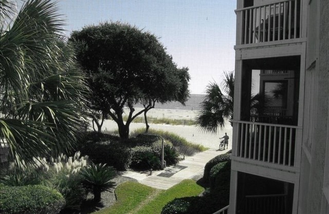 Home Away From Home.and Just Steps to the Beach!