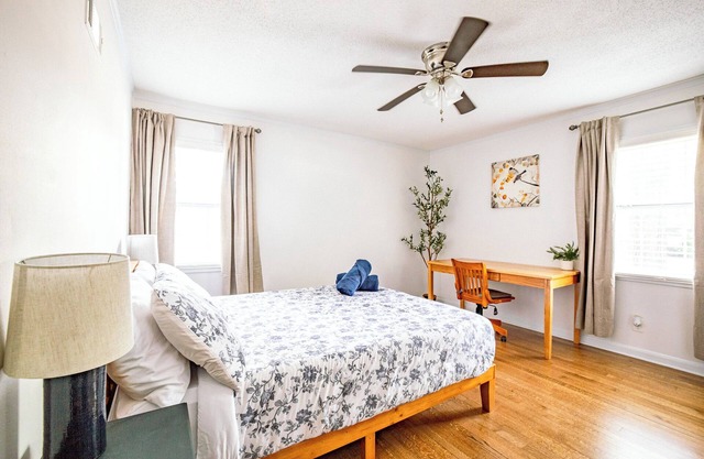 Home Gym | Walk-in Shower | Spacious 3BR
