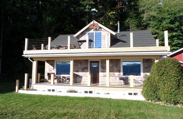 Home on the Hood Canal