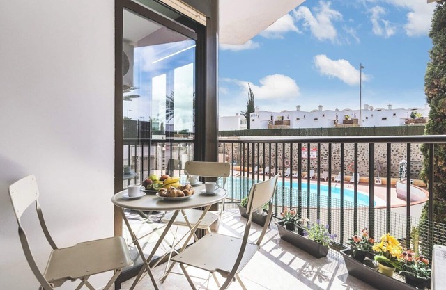 Home2Book Cozy Apartment Playa del Inglés, Pool