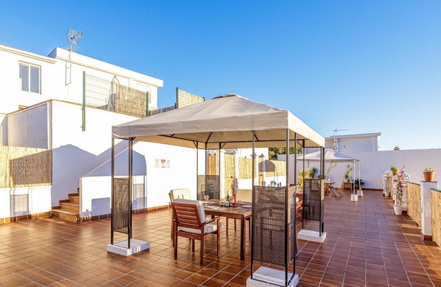 HOMEABOUT CERVANTES APARTMENT 24 (2BR 1BT)