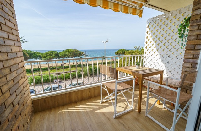 HomeHolidaysRentals Delmare - Costa Barcelona