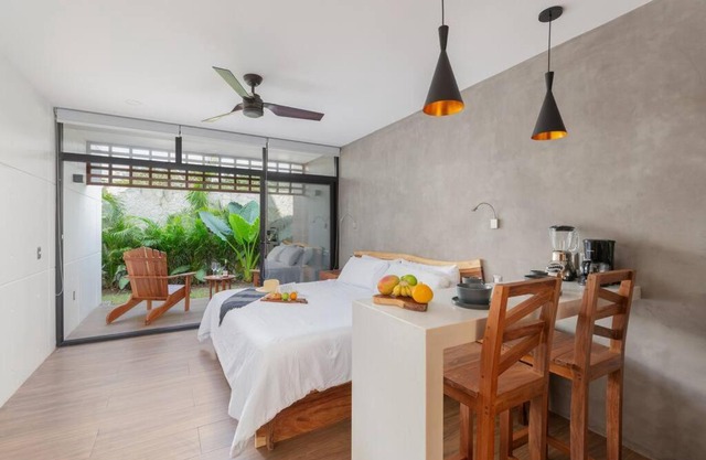 Homely Ambience apartment @ la veleta with terrace