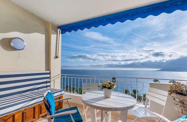 Homerez - 100 m away from the beach! Amazing appartement for 4 ppl. at Cannes