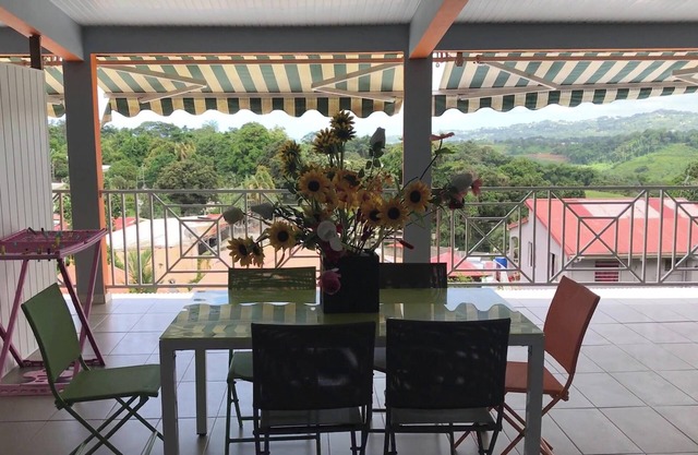Homerez - Apartment in Sainte-Marie, pool