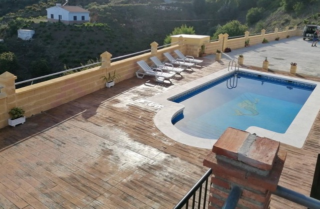 Homerez - Big villa 18 km away from the beach for 10 ppl. with swimming-pool