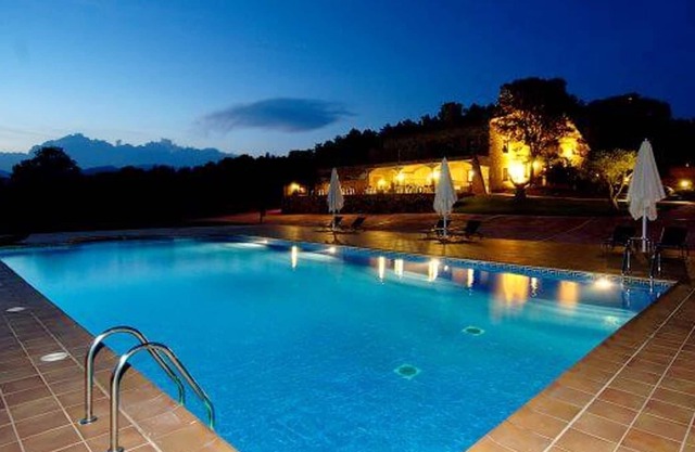 Homerez - Big villa for 20 ppl. with swimming-pool and jacuzzi at Sant Gregori