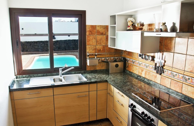 Homerez - Charming House in Tinajo with Private Pool