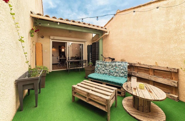 Homerez - Charming Sigean Apartment - 23 m² - Air Conditioning