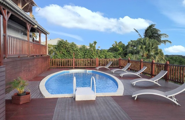 Homerez - Charming Villa in Sainte-Anne with Private Pool