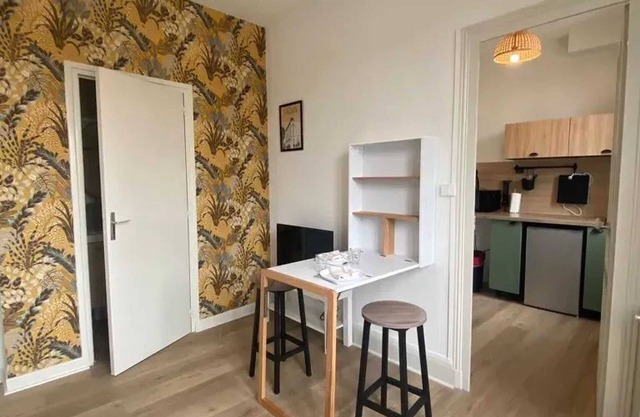 Homerez - City Centre Vichy Apartment