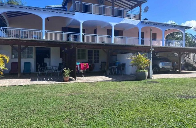 Homerez - Comfortable Apartment in Lamentin 60 m² with Garden