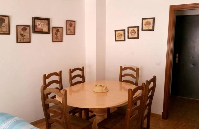 Homerez - Nice house for 6 ppl. with shared pool and terrace at El Bosque