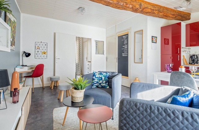 Homerez - Nice house for 2 ppl. with garden at Libourne